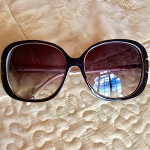 BNWOT Tommy Hilfiger Janet Sunglasses